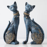 Load image into Gallery viewer, Cat Couple Figurine
